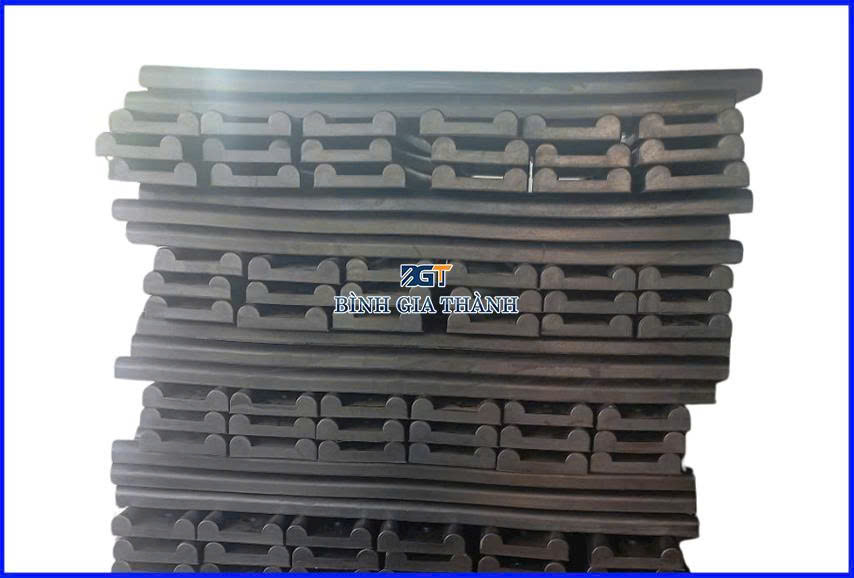 CAO SU LEN TƯỜNG CAO SU LEN TƯỜNG