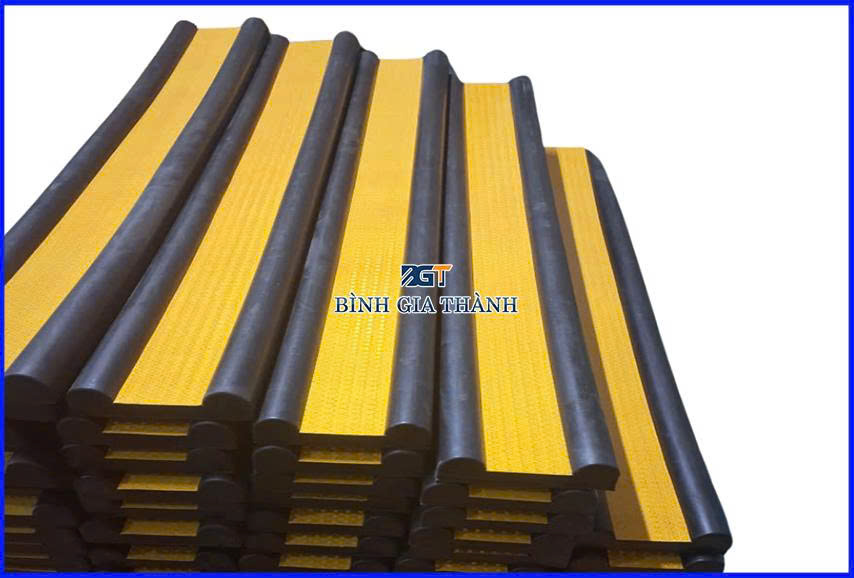 CAO SU BẢO VỆ THANG MÁY CAO SU BẢO VỆ THANG MÁY