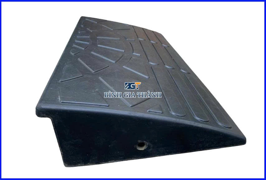 CAO SU KÊ BẬC THỀM - BẬC TAM CẤP CAO SU KÊ BẬC THỀM - BẬC TAM CẤP
