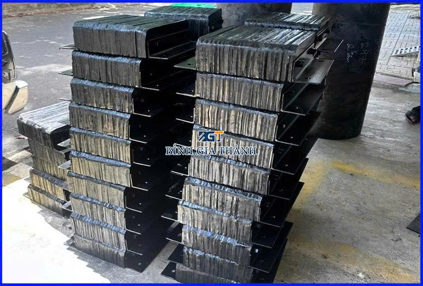 CAO SU GIẢM CHẤN DẠNG ÉP/DÁN LỚP CAO SU GIẢM CHẤN DẠNG ÉP/DÁN LỚP