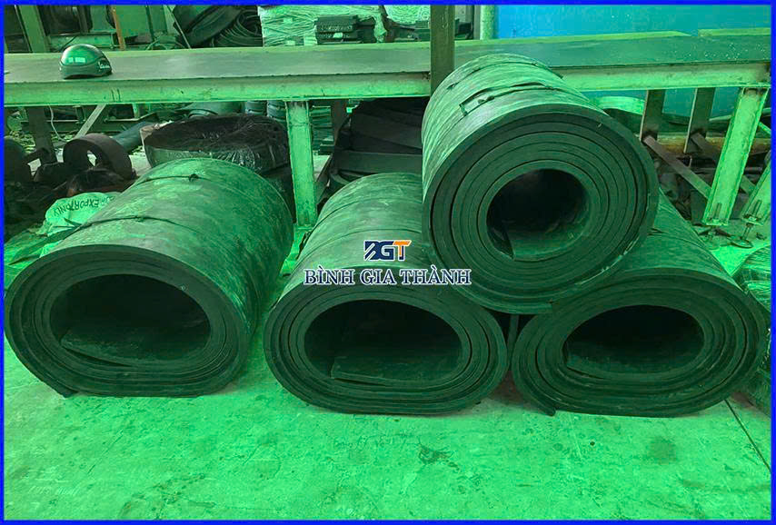 CAO SU LÓT SÀN CAO SU LÓT SÀN