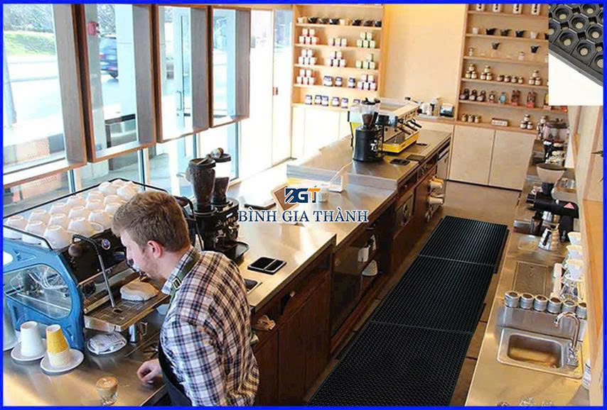 cao-su-chong-tron-truot-khu-vuc-pha-che