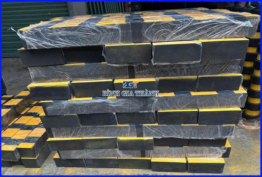 ĐỆM CAO SU CHỐNG VA ĐỆM CAO SU CHỐNG VA