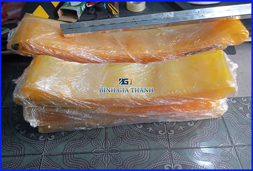MÀN NHỰA PVC HÀNG GIA CÔNG SẴN TỰ LẮP ĐẶT - GIÁ TỐT