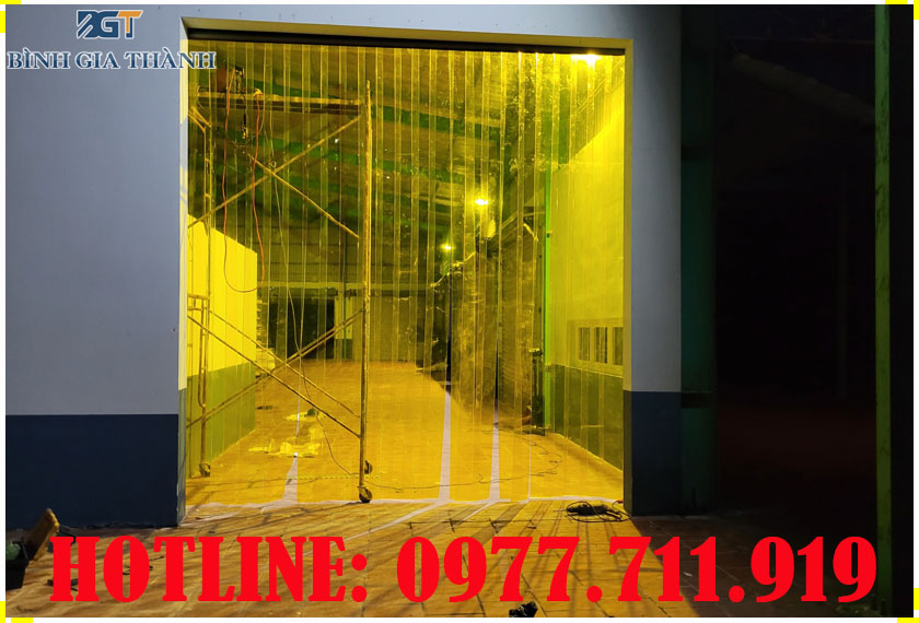 THI CÔNG LẮP ĐẶT MÀN NHỰA PVC - RÈM NHỰA PVC THI CÔNG LẮP ĐẶT MÀN NHỰA PVC - RÈM NHỰA PVC