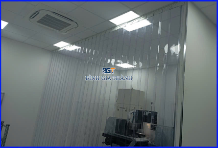 RÈM NHỰA PVC TRONG SUỐT CHO NHÀ XƯỞNG, KHO LẠNH, XÍ NGHIỆP