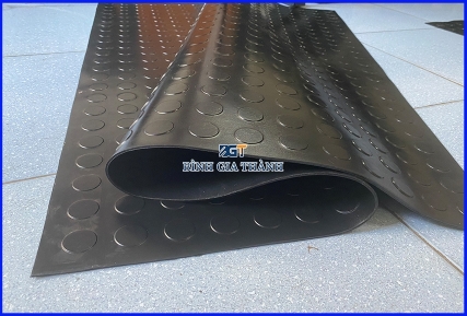 CÁC LOẠI THẢM CAO SU CHỐNG TRƯỢT THÔNG DỤNG - Báo giá cao su chống trượt mới nhất 2024