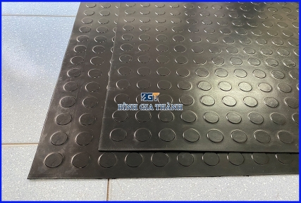 CÁC LOẠI THẢM CAO SU CHỐNG TRƯỢT THÔNG DỤNG - Báo giá cao su chống trượt mới nhất 2024