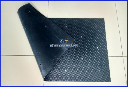 CÁC LOẠI THẢM CAO SU CHỐNG TRƯỢT THÔNG DỤNG - Báo giá cao su chống trượt mới nhất 2024