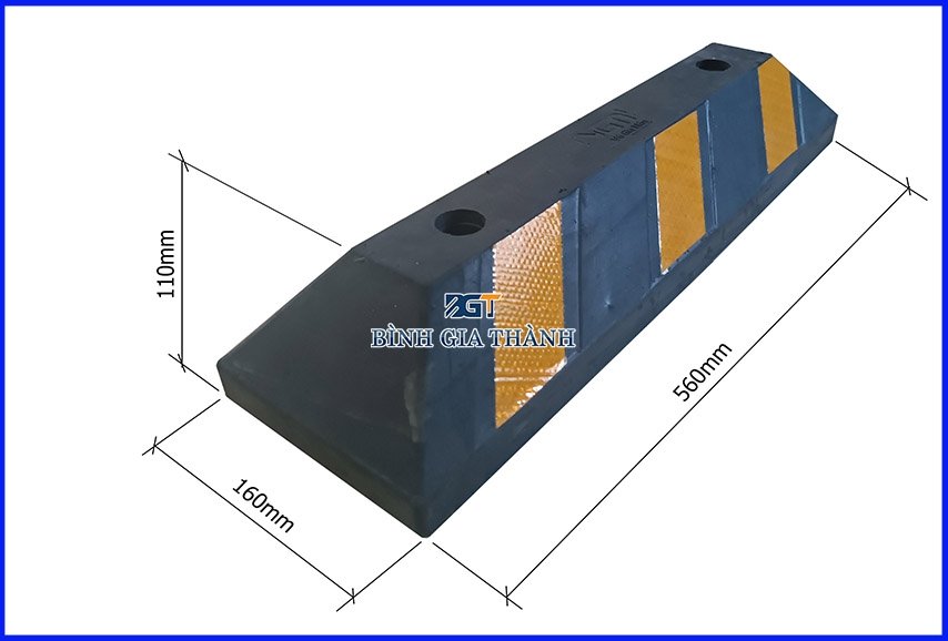 CAO SU CHẶN LÙI XE LOẠI LẮP CỐ ĐỊNH CAO SU CHẶN LÙI XE LOẠI LẮP CỐ ĐỊNH