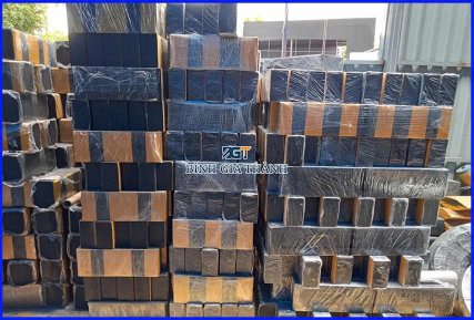 CAO SU CHỐNG VA ĐẬP GẮN VÀO NHÀ XƯỞNG