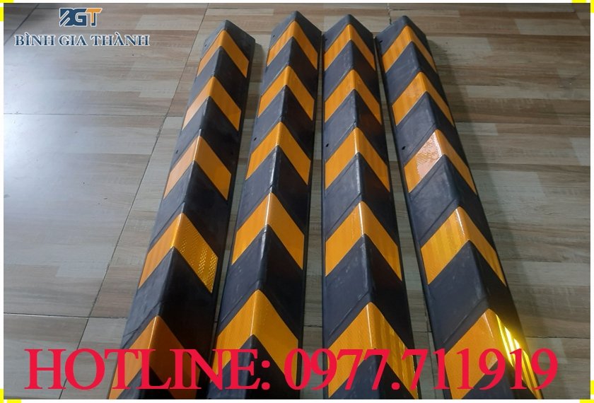 CAO SU ỐP CỘT - CAO SU PHẢN QUANG ỐP CỘT - ỐP GÓC TƯỜNG CAO SU ỐP CỘT - CAO SU PHẢN QUANG ỐP CỘT - ỐP GÓC TƯỜNG