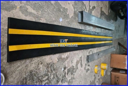 CAO SU ỐP CỘT TRÒN NHÀ XƯỞNG