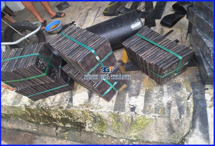 CAO SU TẤM CÓ BỐ CHỊU LỰC KÊ MÁY