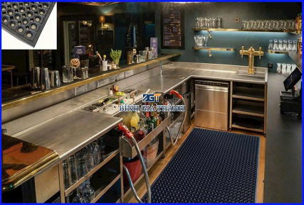 CAO SU TRẢI SÀN CÓ LỔ THOÁT NƯỚC