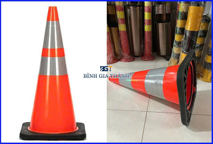 CỌC TIÊU HÌNH CHÓP NÓN