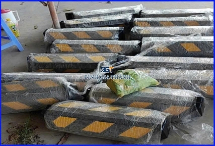 CỤC CHẶN LÙI XE 100x150x550mm