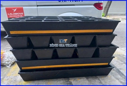 CỤC CHẶN LÙI XE 120x150x750mm