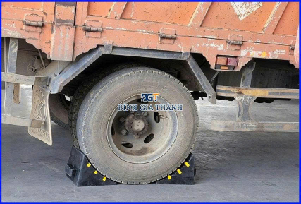 CỤC CHÈN LỐP, CỤC CHÈN BÁNH XE CHẤT LIỆU CAO SU