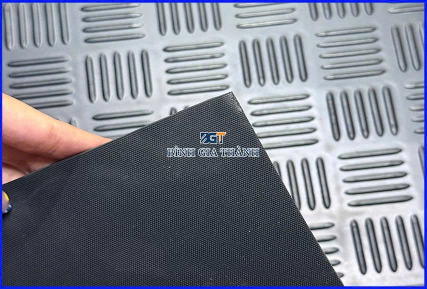 CUỘN CAO SU CHỐNG TRƯỢT NGŨ SỌC 3MM, 5MM