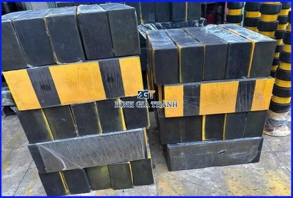 ĐỆM CAO SU CHỐNG VA