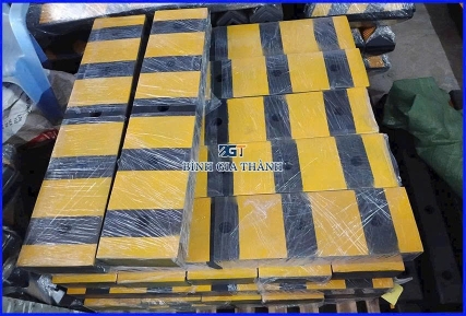 ĐỆM CAO SU CHỐNG VA