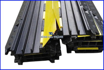 GỜ CAO SU LUỒN DÂY ĐIỆN NGẦM