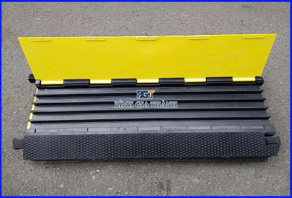 GỜ GIẢM TỐC CAO SU BẢO VỆ LUỒN DÂY ĐIỆN LOẠI 5 KHE
