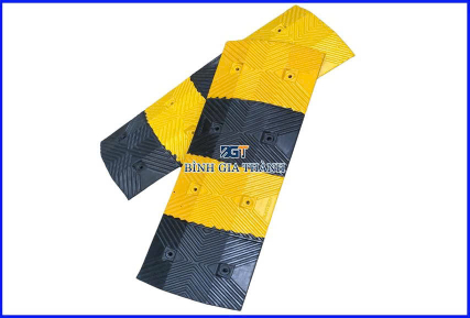 GỜ GIẢM TỐC CAO SU VÀNG ĐEN