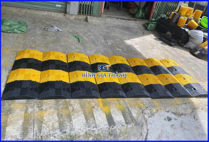 GỜ GIẢM TỐC ĐỘ BẰNG CAO SU