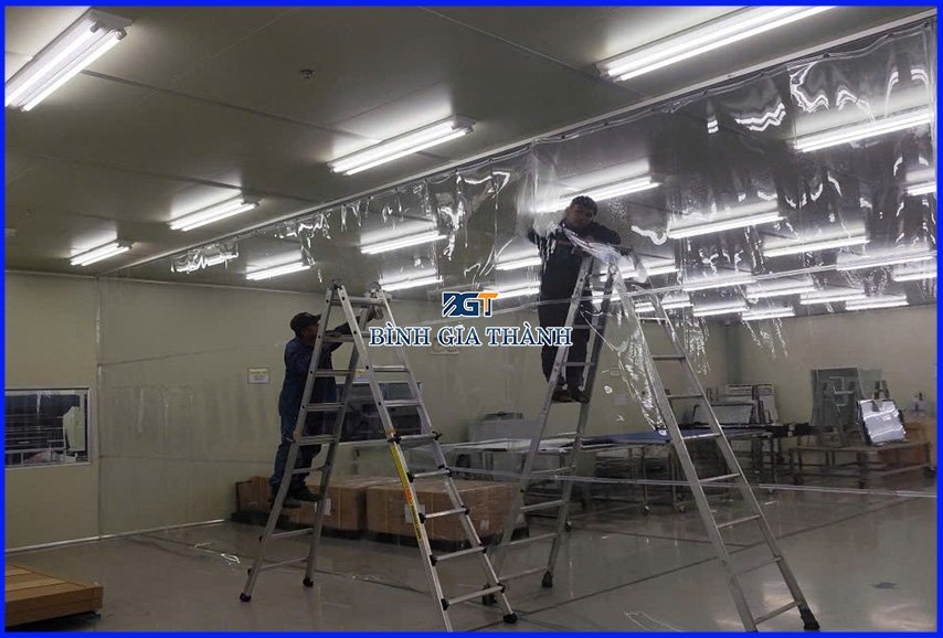 LĂP ĐẶT MÀN NHỰA PVC TRONG SUỐT CHO PHÒNG SẠCH và BÁO GIÁ LẮP ĐẶT MÀN NHỰA PVC 2025