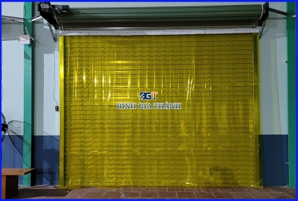 MÀN NHỰA PVC MÀU VÀNG TRONG SUỐT VÀ BÁO GIÁ LẮP ĐẶT MÀN NHỰA MỚI NHẤT