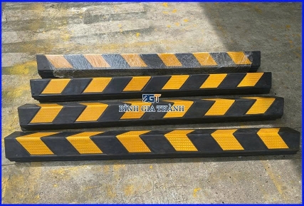 ỐP CỘT CAO SU 900mm