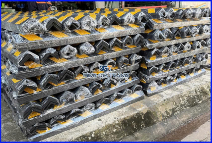 ỐP CỘT CAO SU VUÔNG CHẤT LƯỢNG CAO