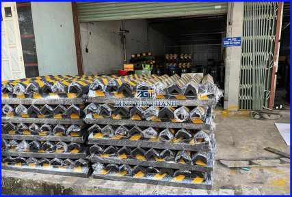 ỐP CỘT CAO SU VUÔNG CHẤT LƯỢNG CAO