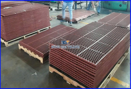 THẢM CAO SU CHỐNG TRƯỢT MÀU ĐỎ CÓ LỔ TRÒN