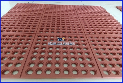 THẢM CAO SU TRẢI SÀN ĐỤC LỖ - Chống trơn trượt - Giao hàng nhanh - Giá tốt 2024