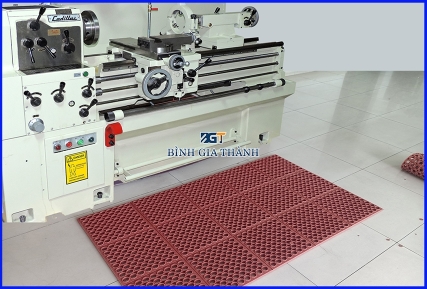 THẢM CAO SU TRẢI SÀN ĐỤC LỖ - Chống trơn trượt - Giao hàng nhanh - Giá tốt 2024