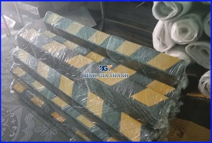 THANH CAO SU ỐP CỘT