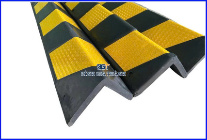 THANH ỐP CỘT CAO SU 1m