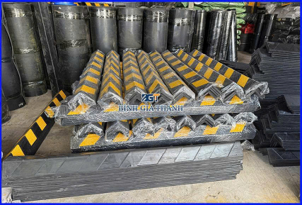 THANH ỐP CỘT CAO SU PHẢN QUANG - ỐP TƯỜNG CAO SU CHỐNG VA ĐẬP