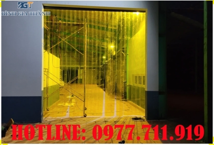 THI CÔNG LẮP ĐẶT MÀN NHỰA PVC - RÈM NHỰA PVC