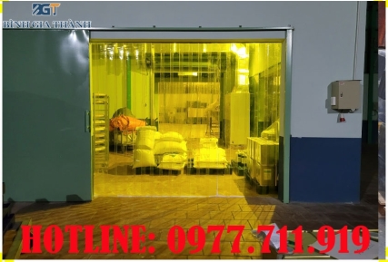 THI CÔNG LẮP ĐẶT MÀN NHỰA PVC - RÈM NHỰA PVC