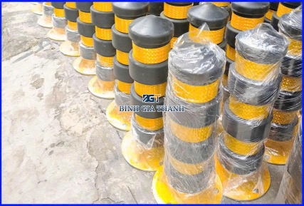 TRỤ TIÊU CAO SU BẰNG SẮT BỌC CAO SU