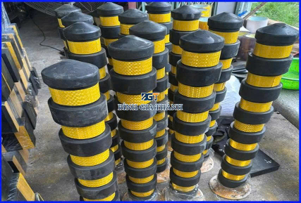 TRỤ TIÊU PHÂN LÀN BẰNG CAO SU CAO 1000MM