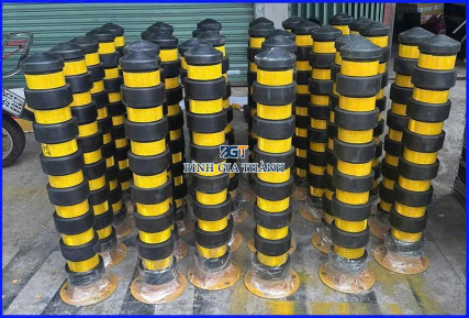 TRỤ TIÊU PHÂN LÀN BẰNG CAO SU CAO 1000MM